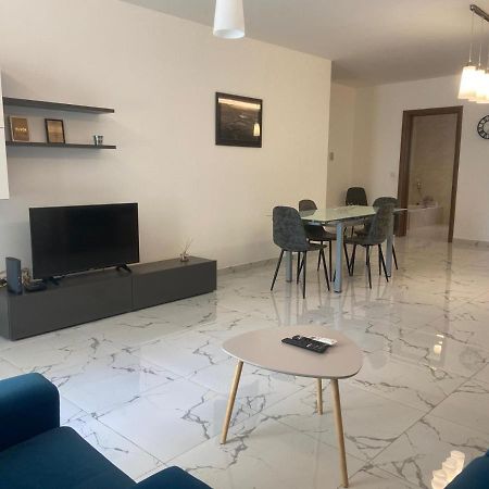 Sliema Centrally Located Apt Eksteriør bilde